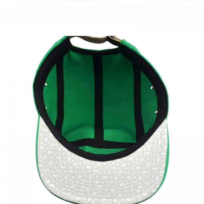 5 Panels Cap with Leather badge
